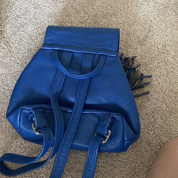 Leather backpack - Picture 2 of 4